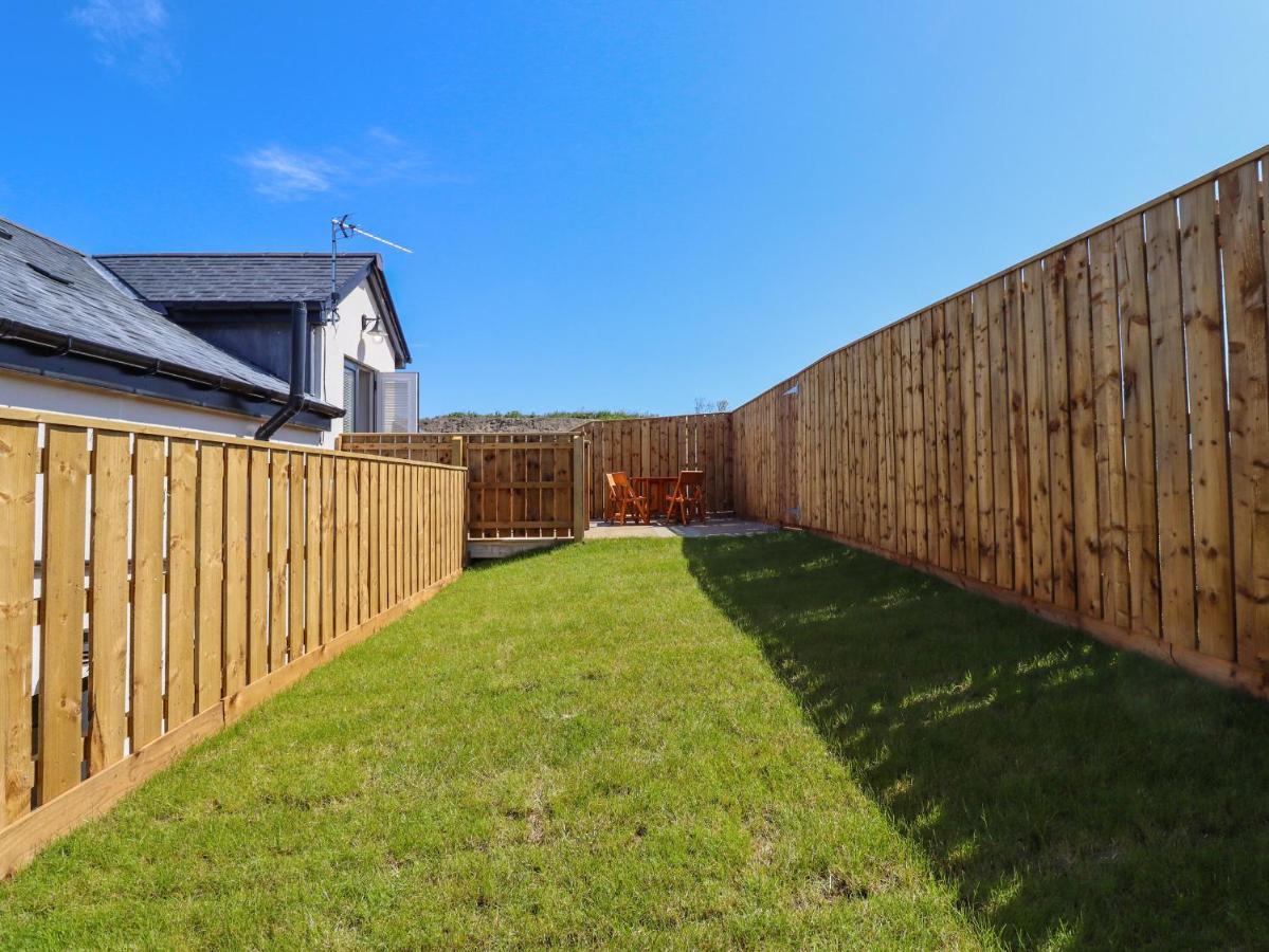 The Waves Villa Morpeth Exterior photo